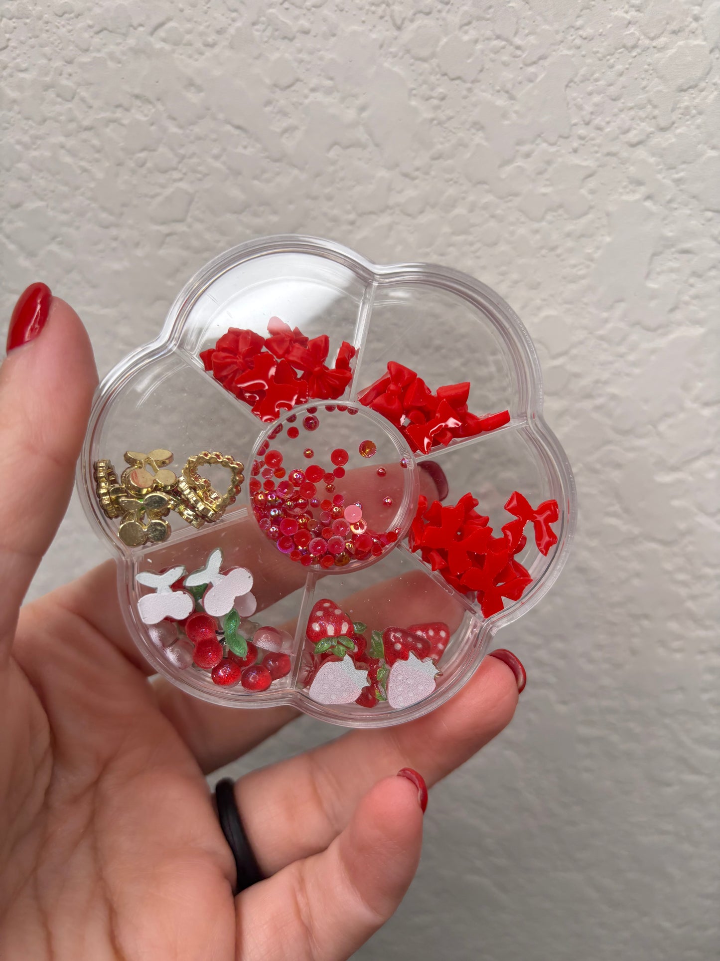 Red Flatback Flower Embellishment Set