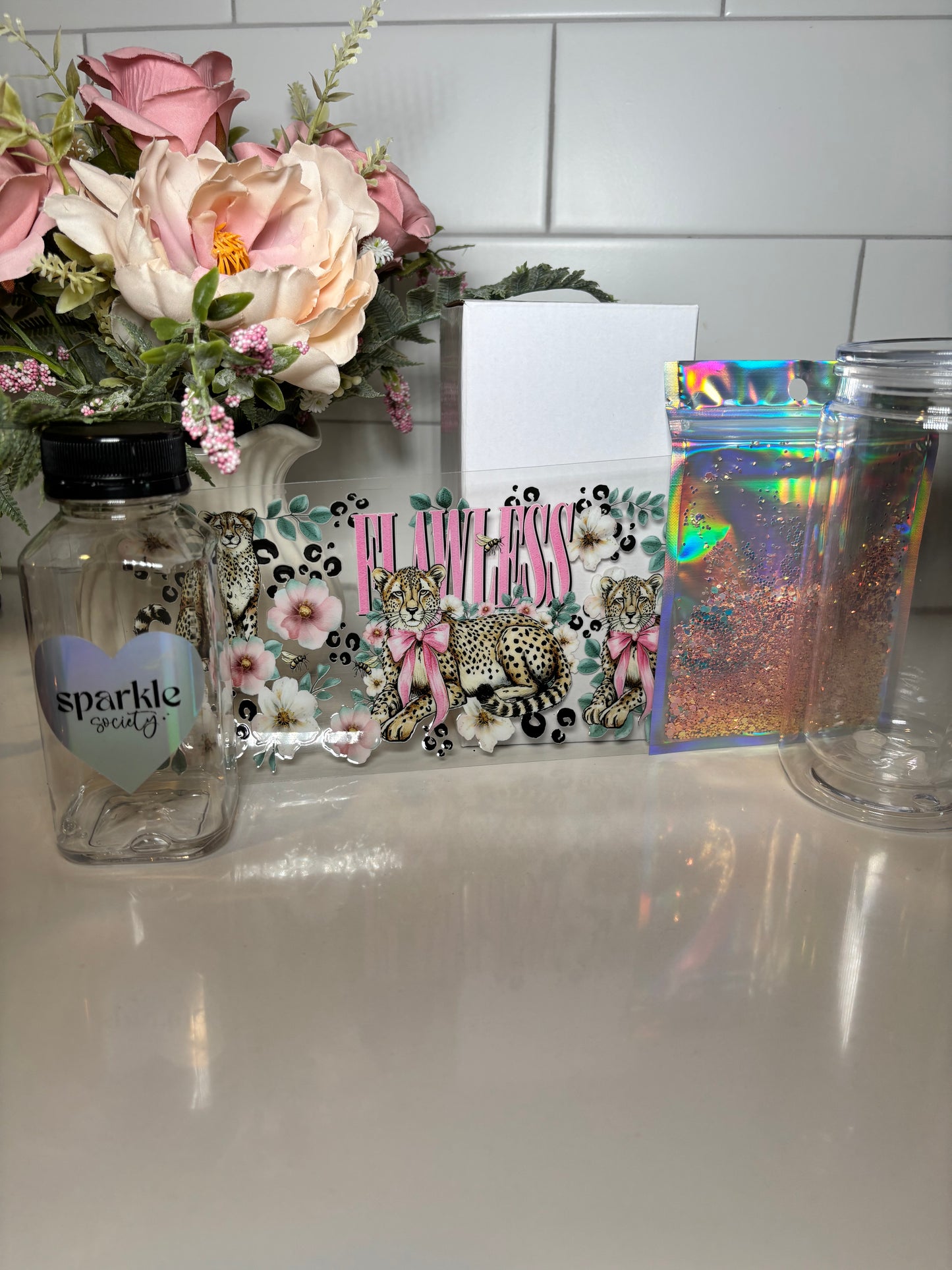 Flawless Cheetah Snowglobe Kit