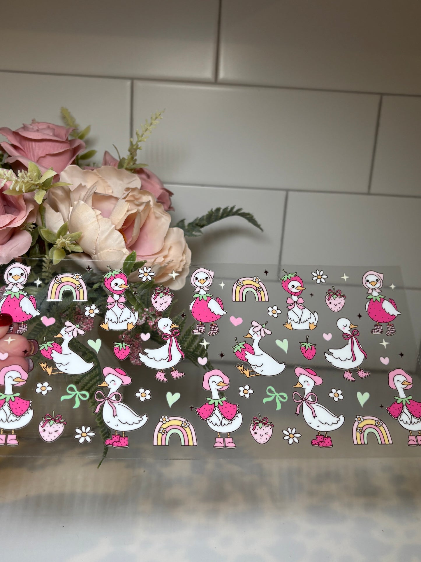 Strawberry Goose 16 Ounce UV DTF Decal